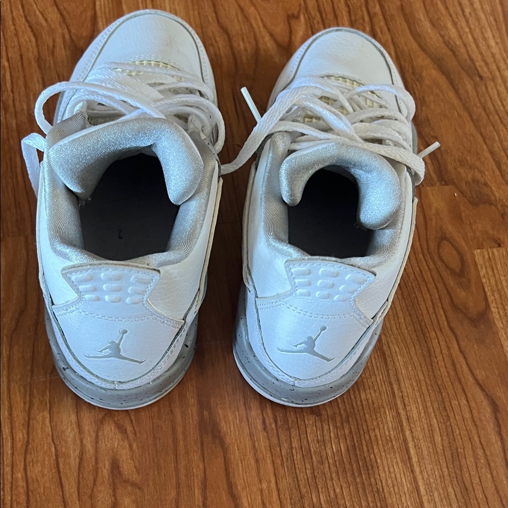 Jordans retro kids sneaker